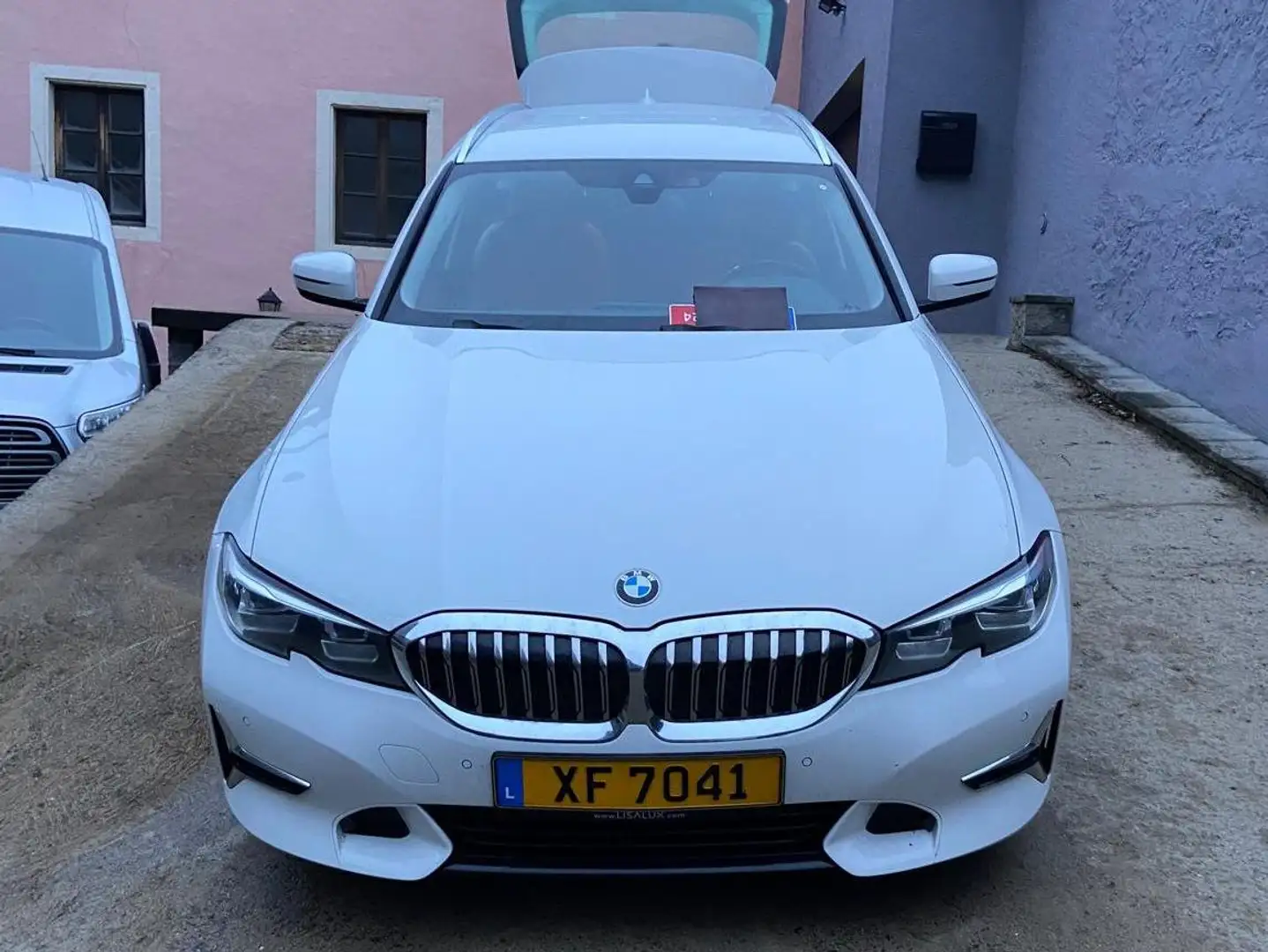 BMW 330 330d Touring xDrive Aut. Luxury Line Blanc - 1