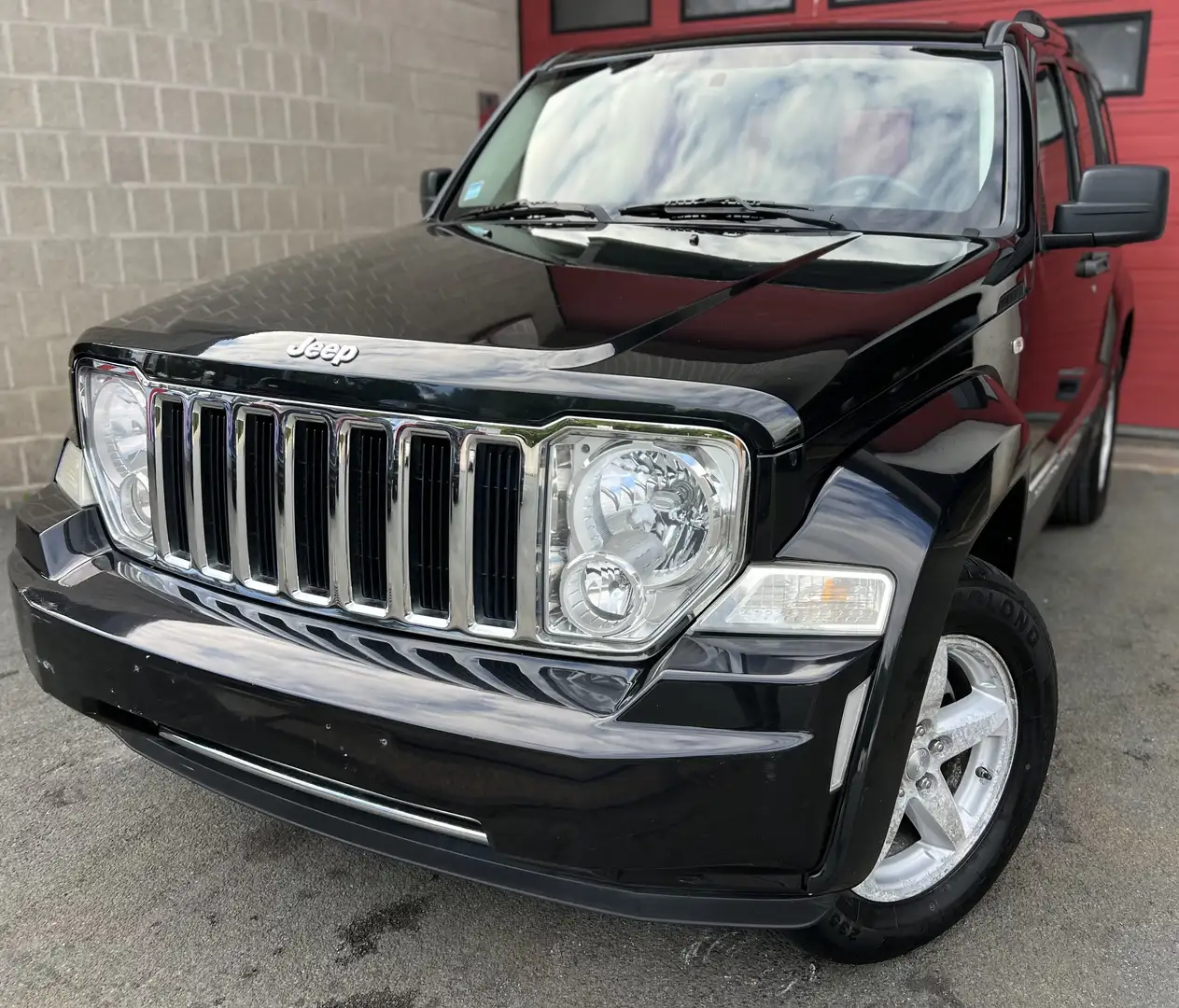Jeep Cherokee 2.8 Turbo CRD Limited 4X4 / CLIM + BOITE AUTO - 1