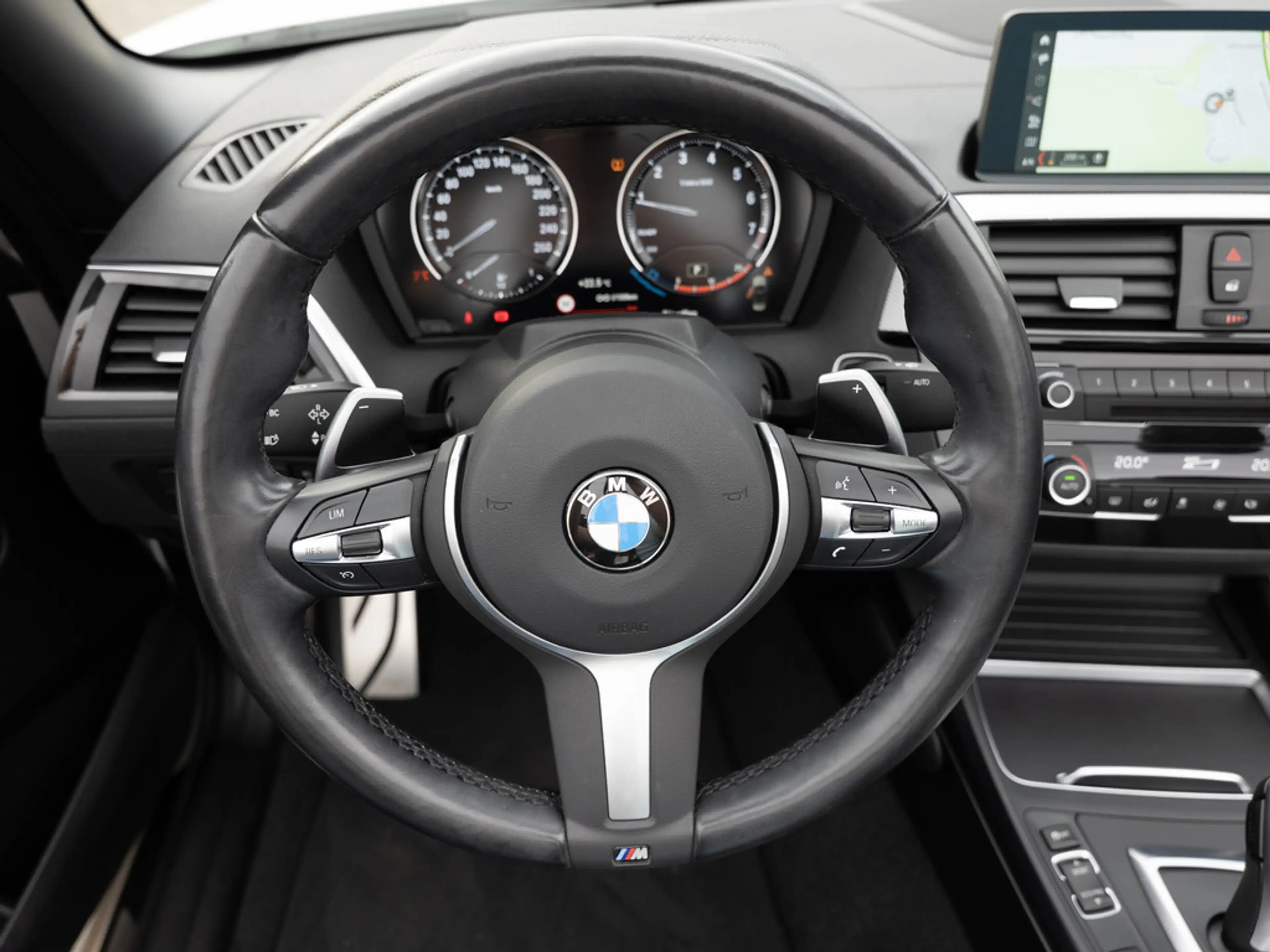 BMW 230 i Cabrio M-Sport FACEL. LED NAVI H/K SHZ — photo 12