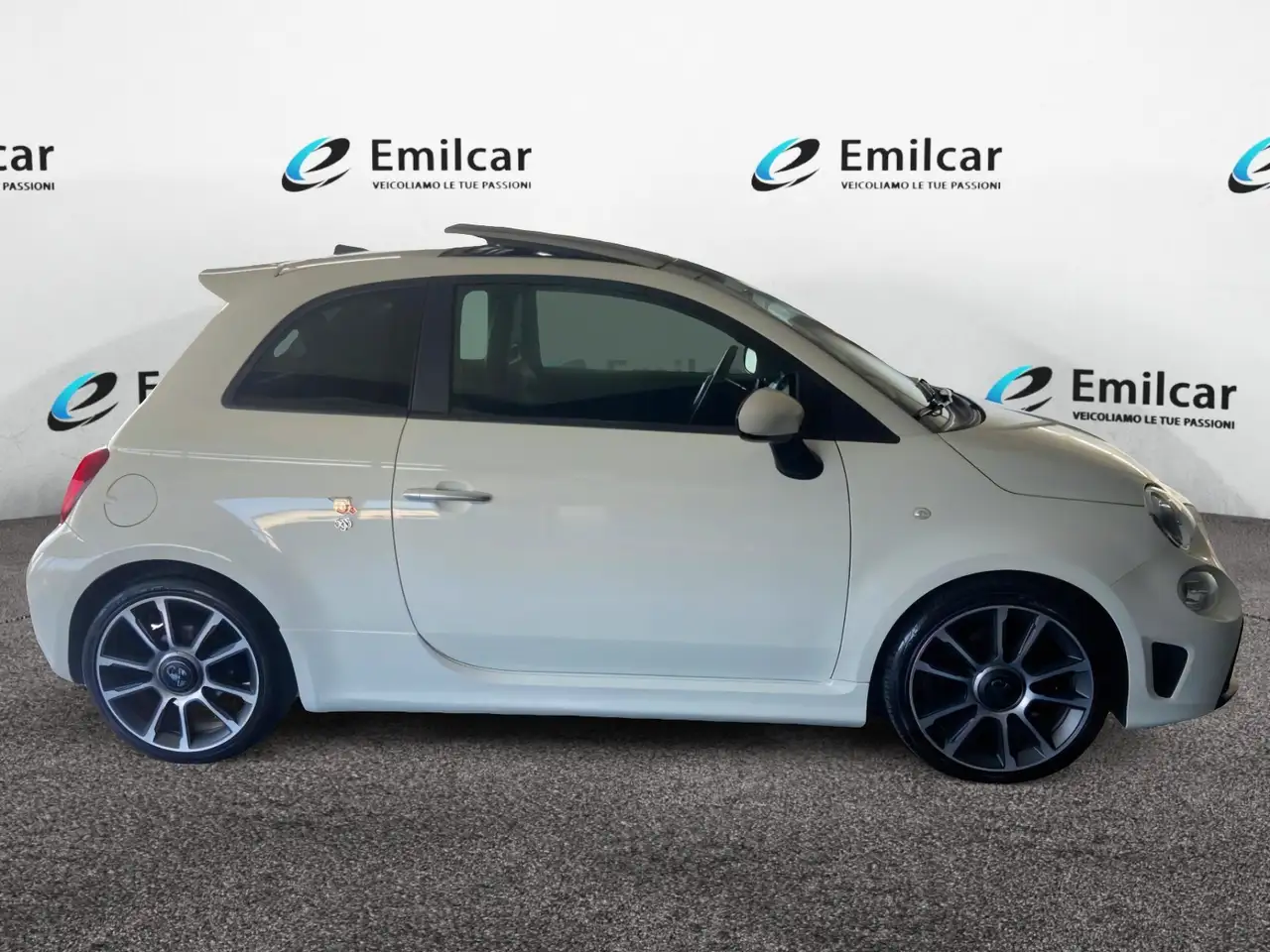 Abarth 595 2021