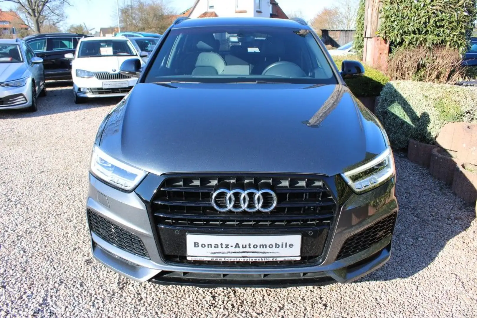 Audi Q3 1.4 TFSI Sport S-Line Stronic*Nav,LED,T.Leder,SHZ* Grijs - 2