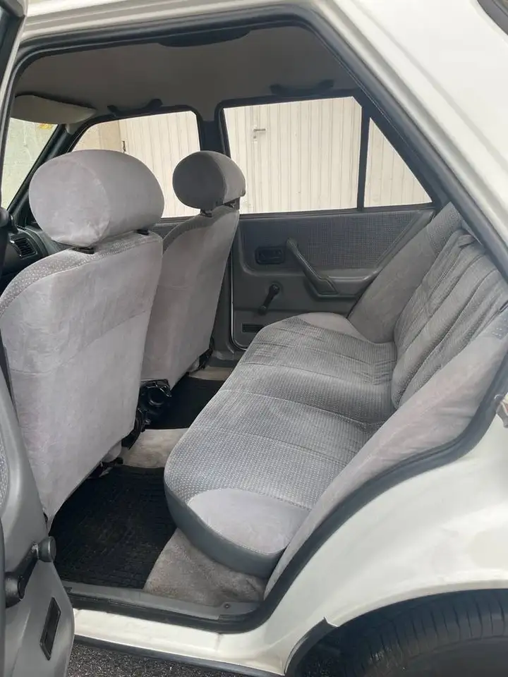 Ford Orion 1.6 Ghia Ghia, foto 4