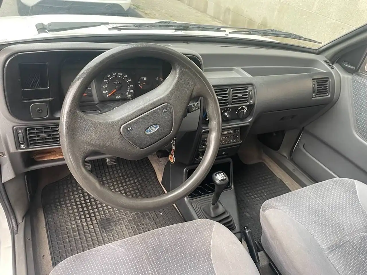 Ford Orion 1.6 Ghia Ghia, foto 6