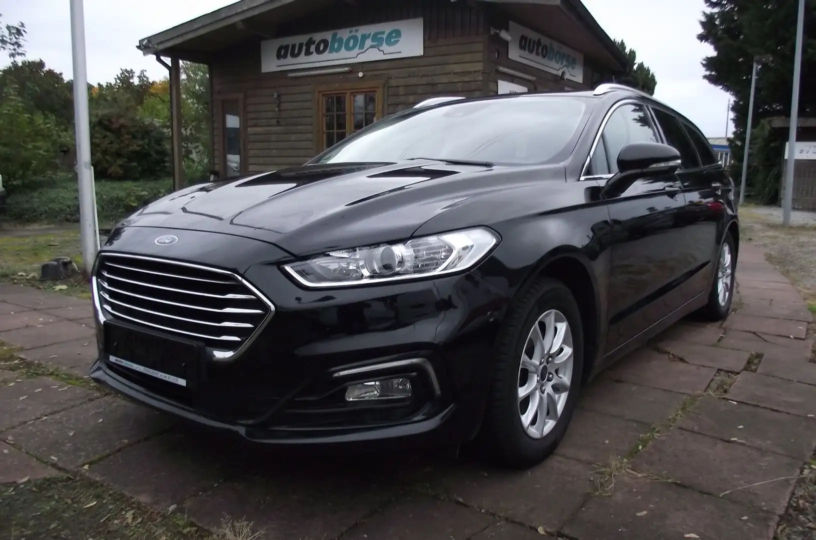 Ford Mondeo Turnier Business Edition Automatik Schwarz - 1