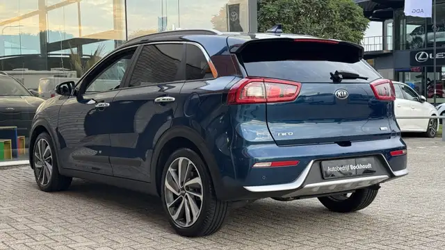 Kia Niro view 6