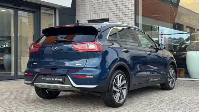 Kia Niro view 2