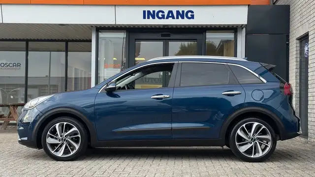 Kia Niro view 4