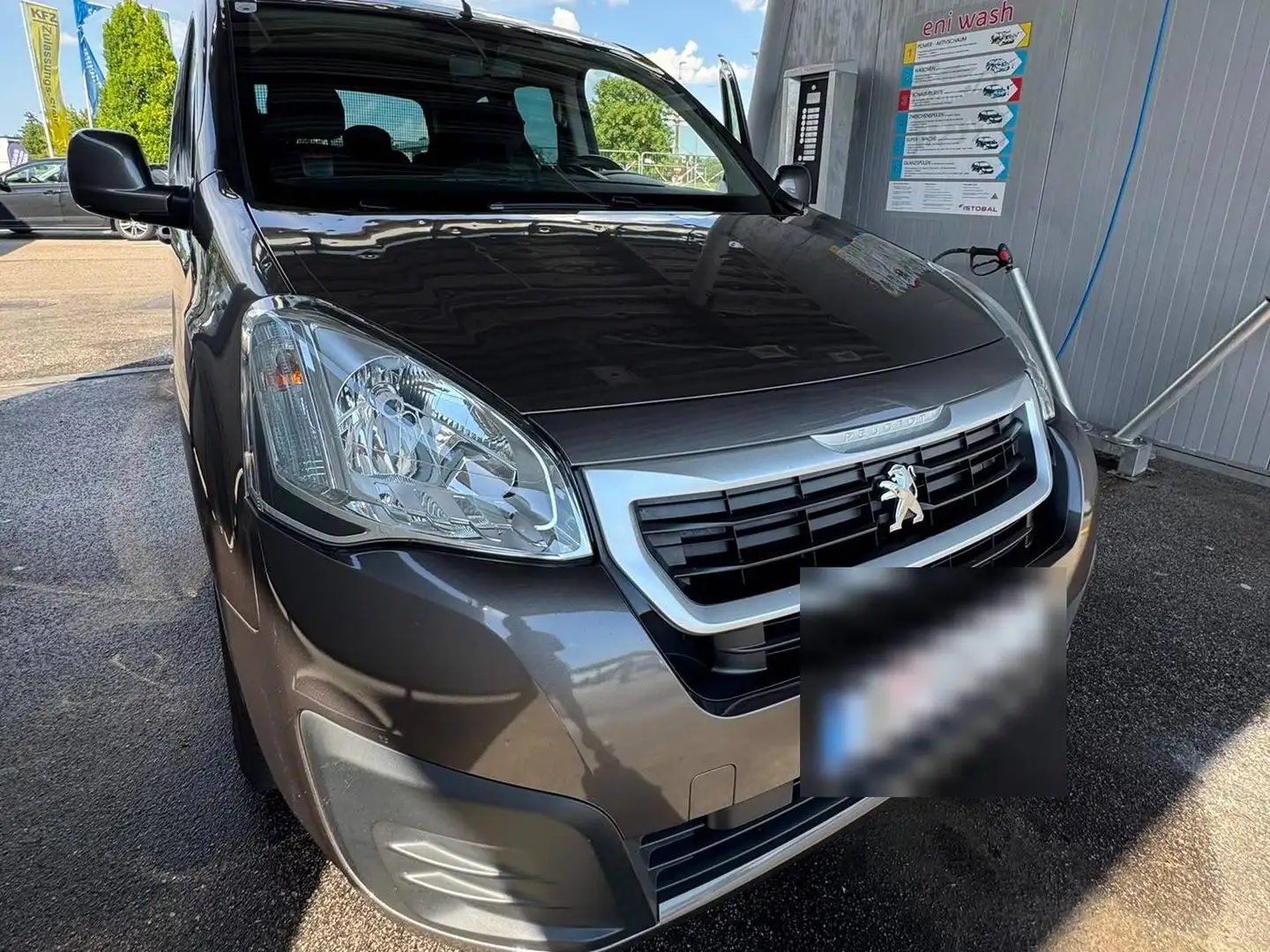 Peugeot Partner Partner Tepee 1,5 BHDI 100 Grau - 2