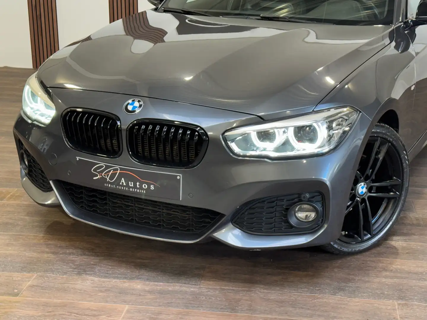 BMW 118 dAs* 1ER PROP * CARNET * PACK M * BOITE AUTO * Grau - 2