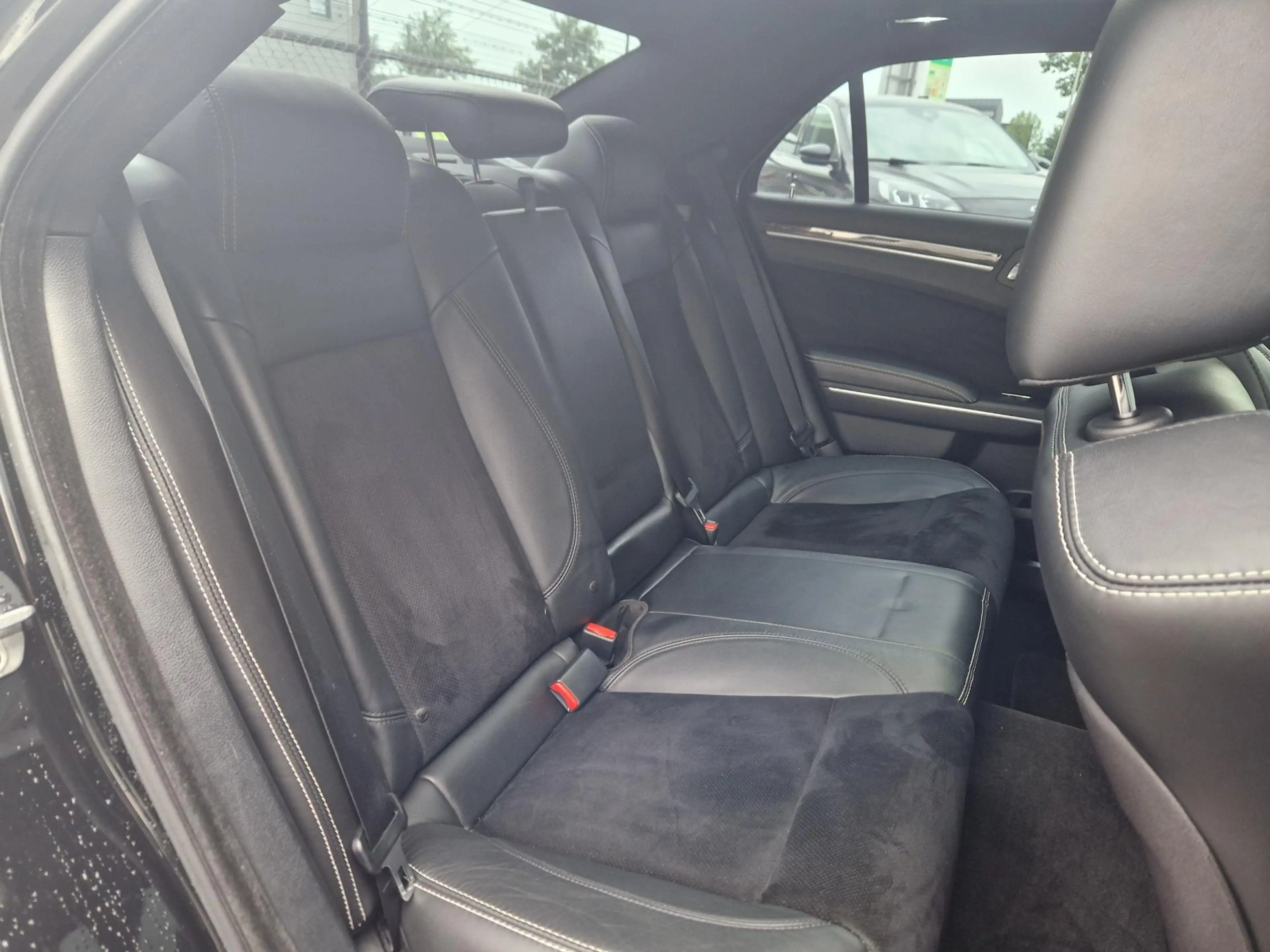 Chrysler 300 SRT 300C SRT-8 Facelift lpg G3 — photo 15