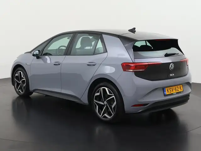 Volkswagen Id.3 view 6