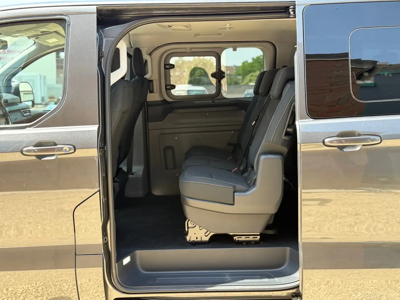 Ford Tourneo Custom 2026 — фото 10