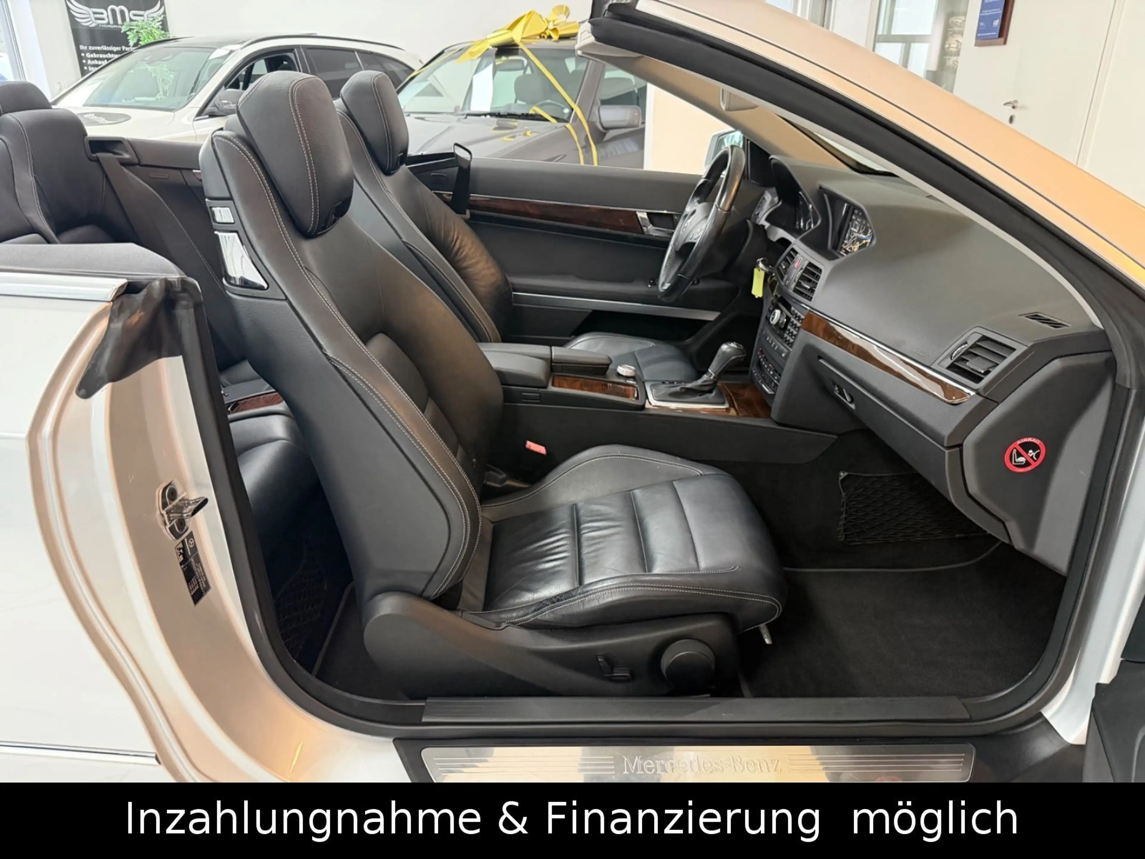 Mercedes-Benz E 350 E Cabrio BlueEfficiency — photo 14