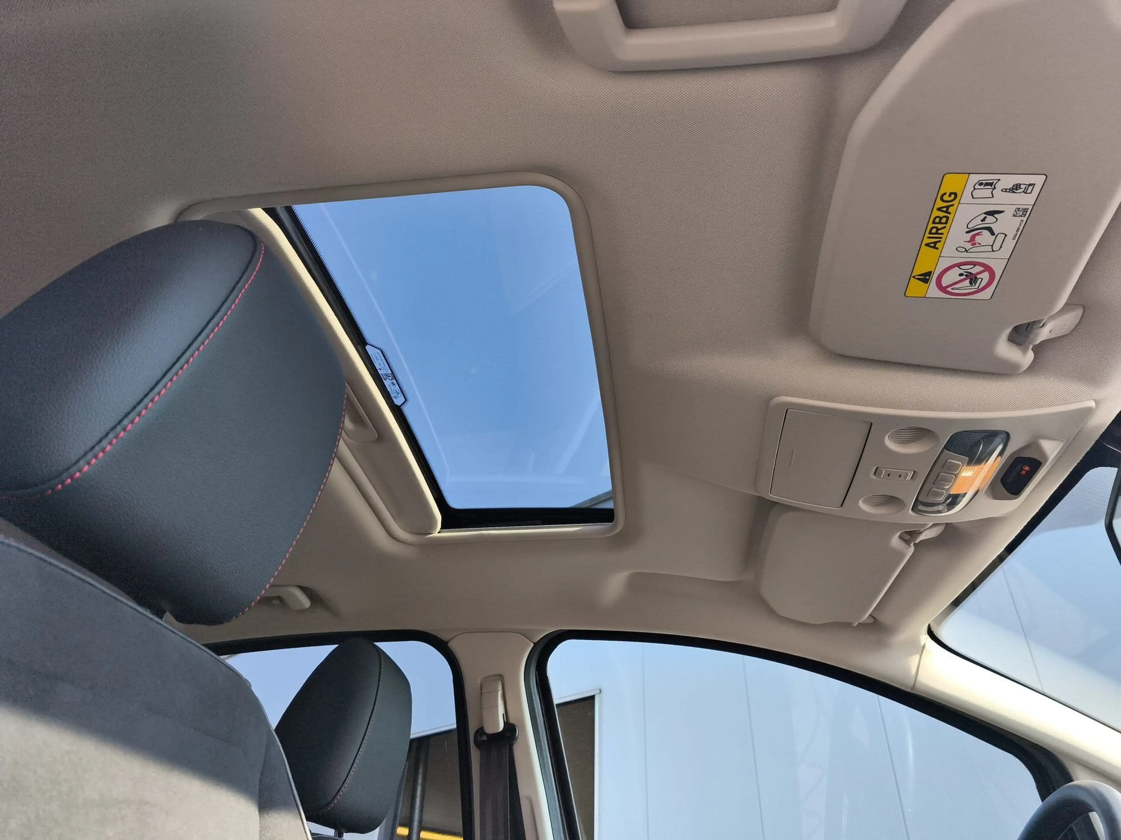 Ford EcoSport 1.0 Navi+SD+SHZ+Winterp.+Kam.+KeyLess — photo 15