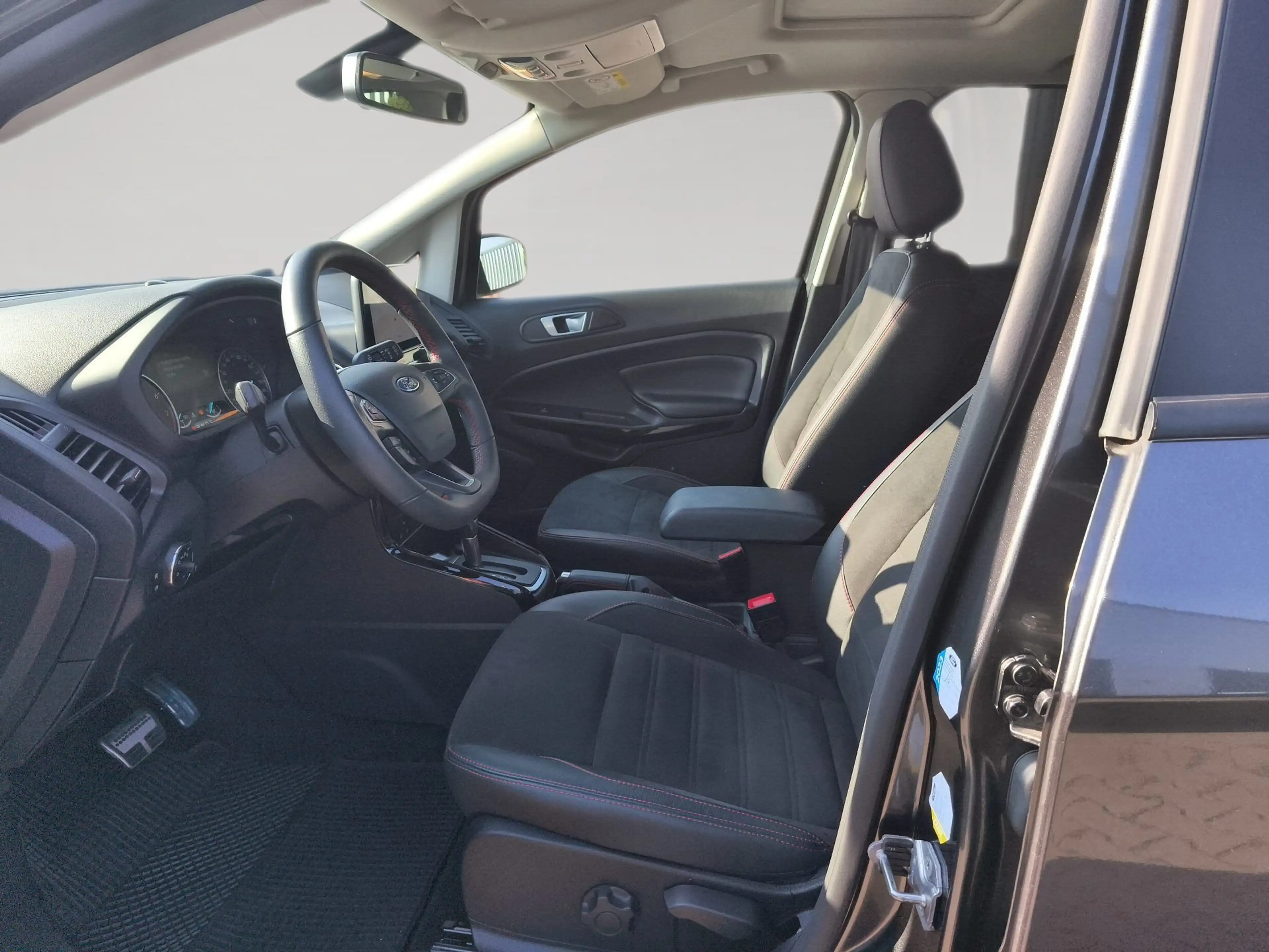 Ford EcoSport 1.0 Navi+SD+SHZ+Winterp.+Kam.+KeyLess — photo 7