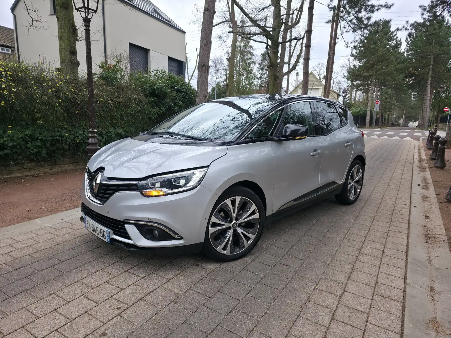 Renault Scenic dCi 130 Energy Intens - 1