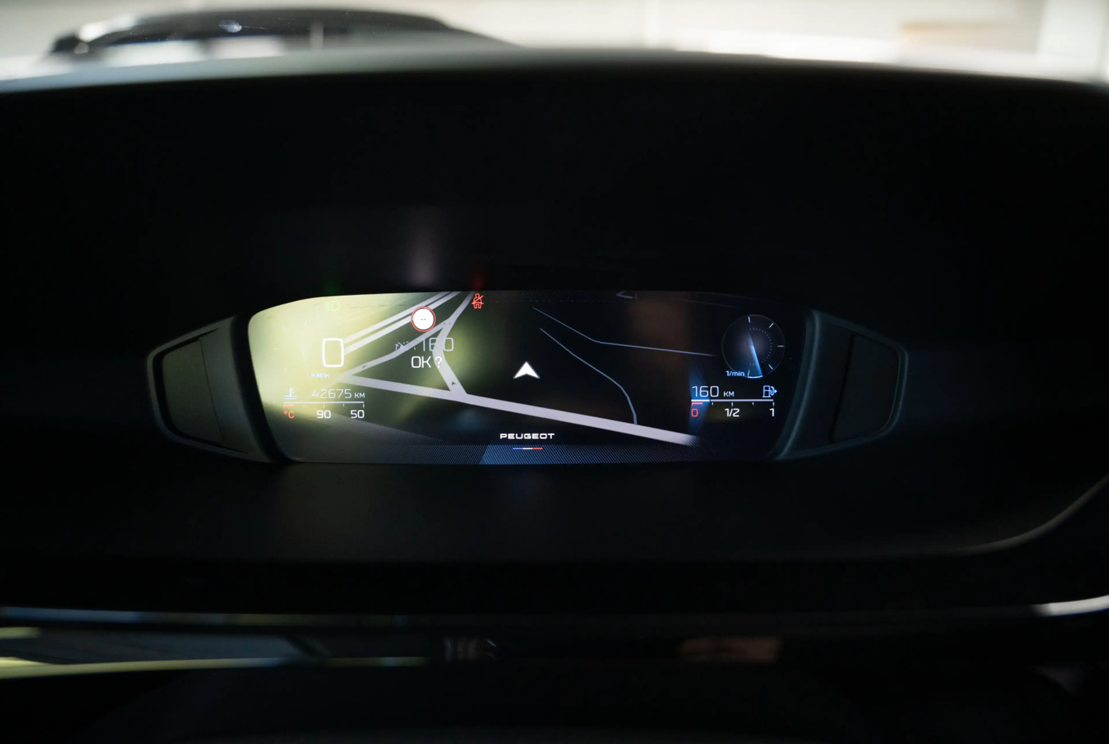 Peugeot 308 SW Active Pack 1.2 PureTech 130 *MIRRORSCREEN*DAB*SHZ* — photo 12