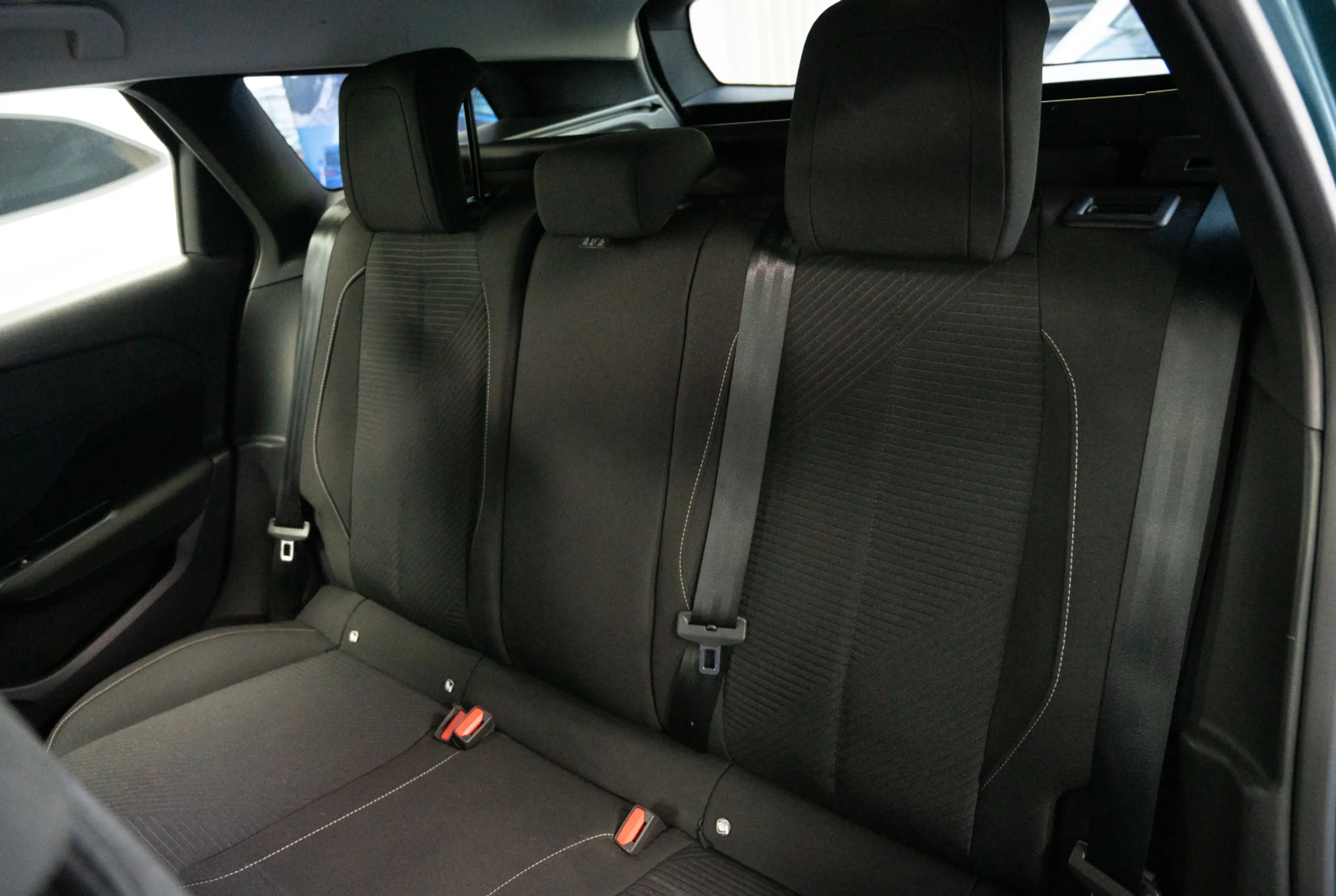 Peugeot 308 SW Active Pack 1.2 PureTech 130 *MIRRORSCREEN*DAB*SHZ* — photo 7