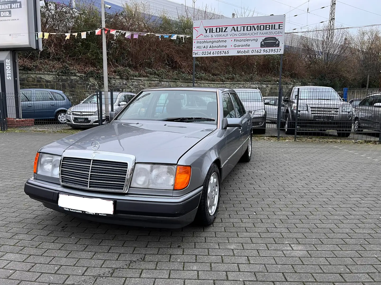 Mercedes-Benz E 200 96.000 KM OLDTIMER  H-ZULASSUNG Grau - 1