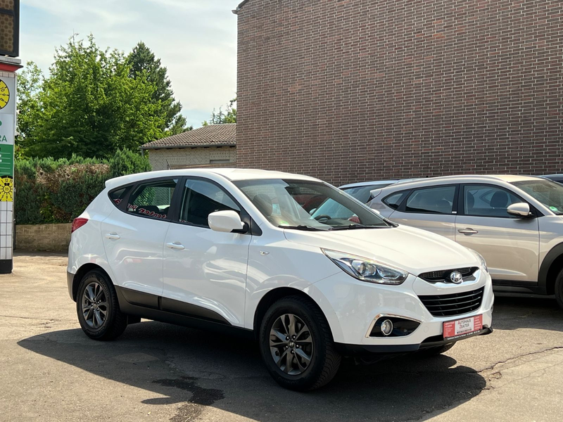 Hyundai iX35 FIFA World Cup Edition 2WD*Tüv*Inspektion* — photo 6