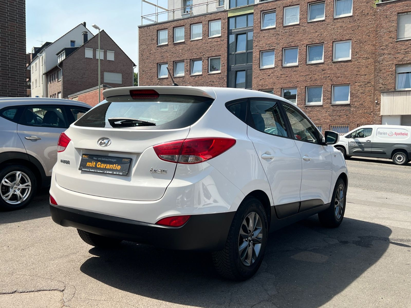 Hyundai iX35 FIFA World Cup Edition 2WD*Tüv*Inspektion* — photo 7
