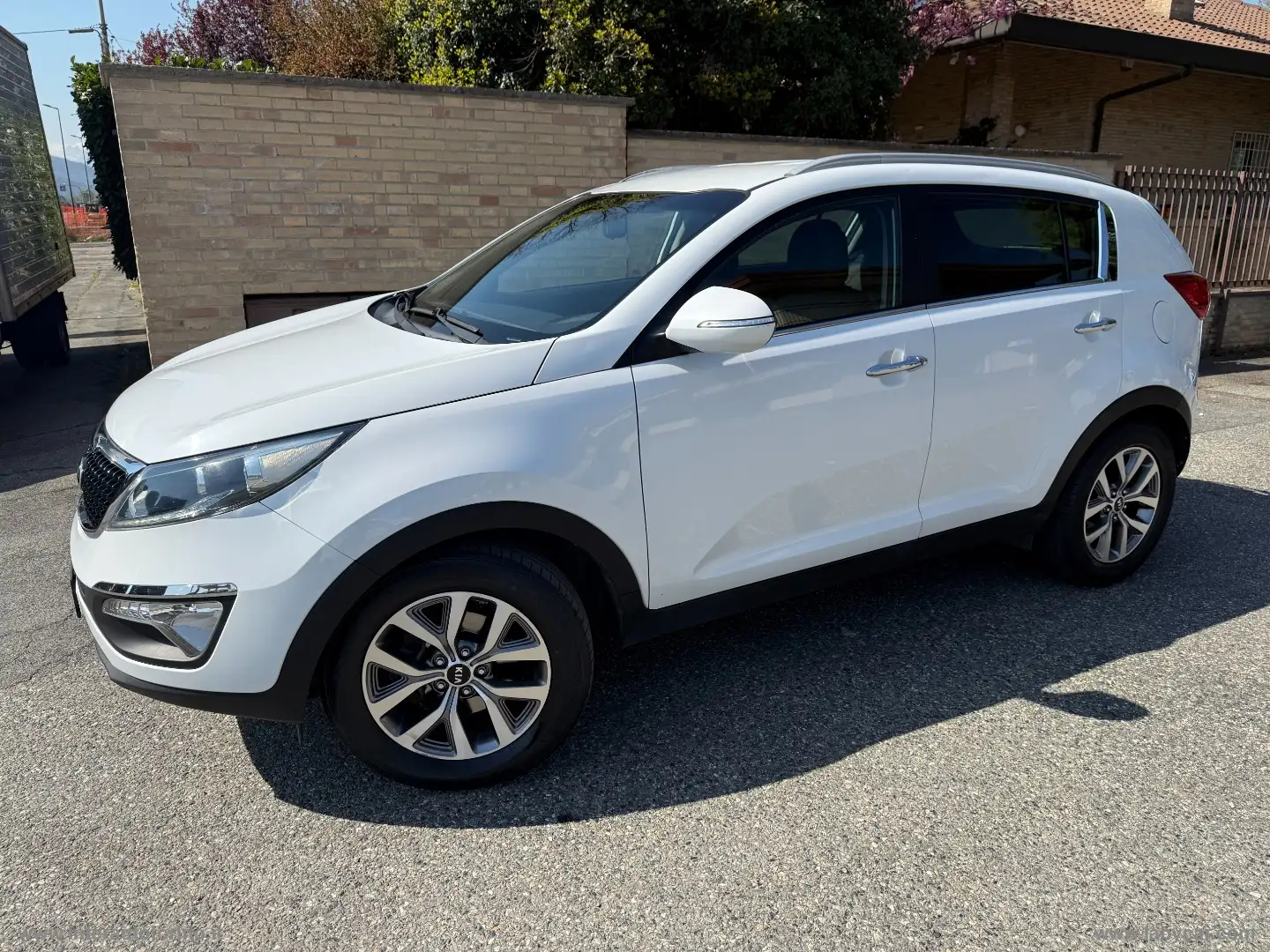 Kia Sportage 1.7 CRDI VGT 2WD hight tech Bianco - 1