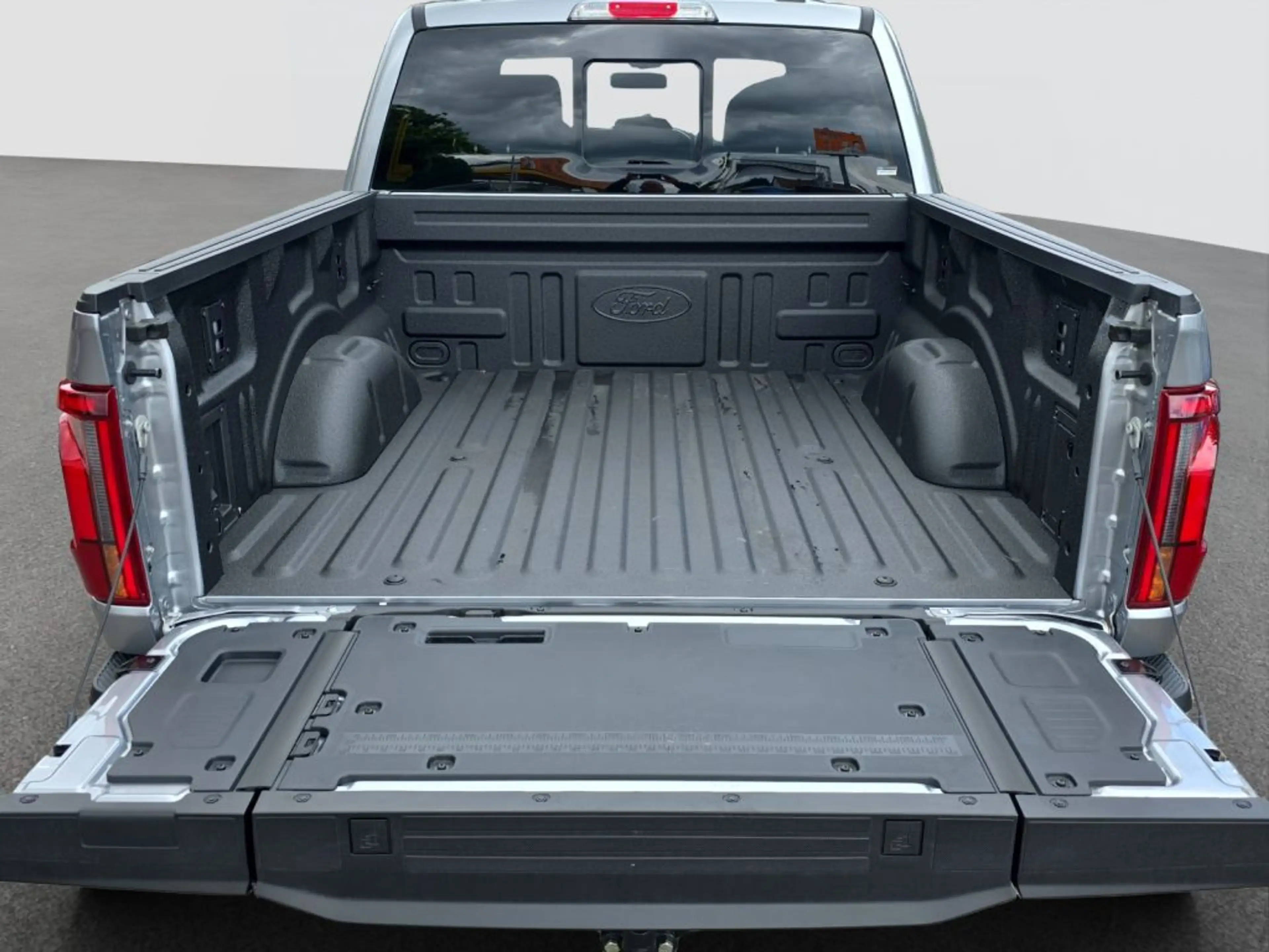 Ford F 150 5.0L V8 Black Edition Lariat MY 2026 — photo 13