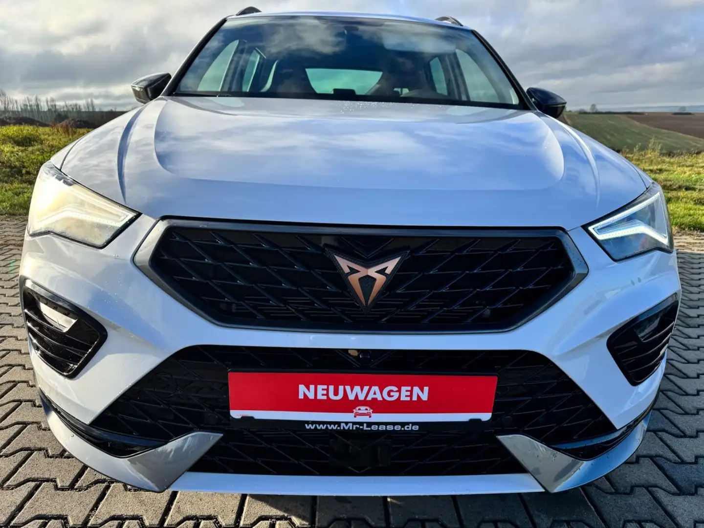 CUPRA Ateca 1.5 TSI DSG GARANTIE-28 KEYLESS NAVI CAM Weiß - 2