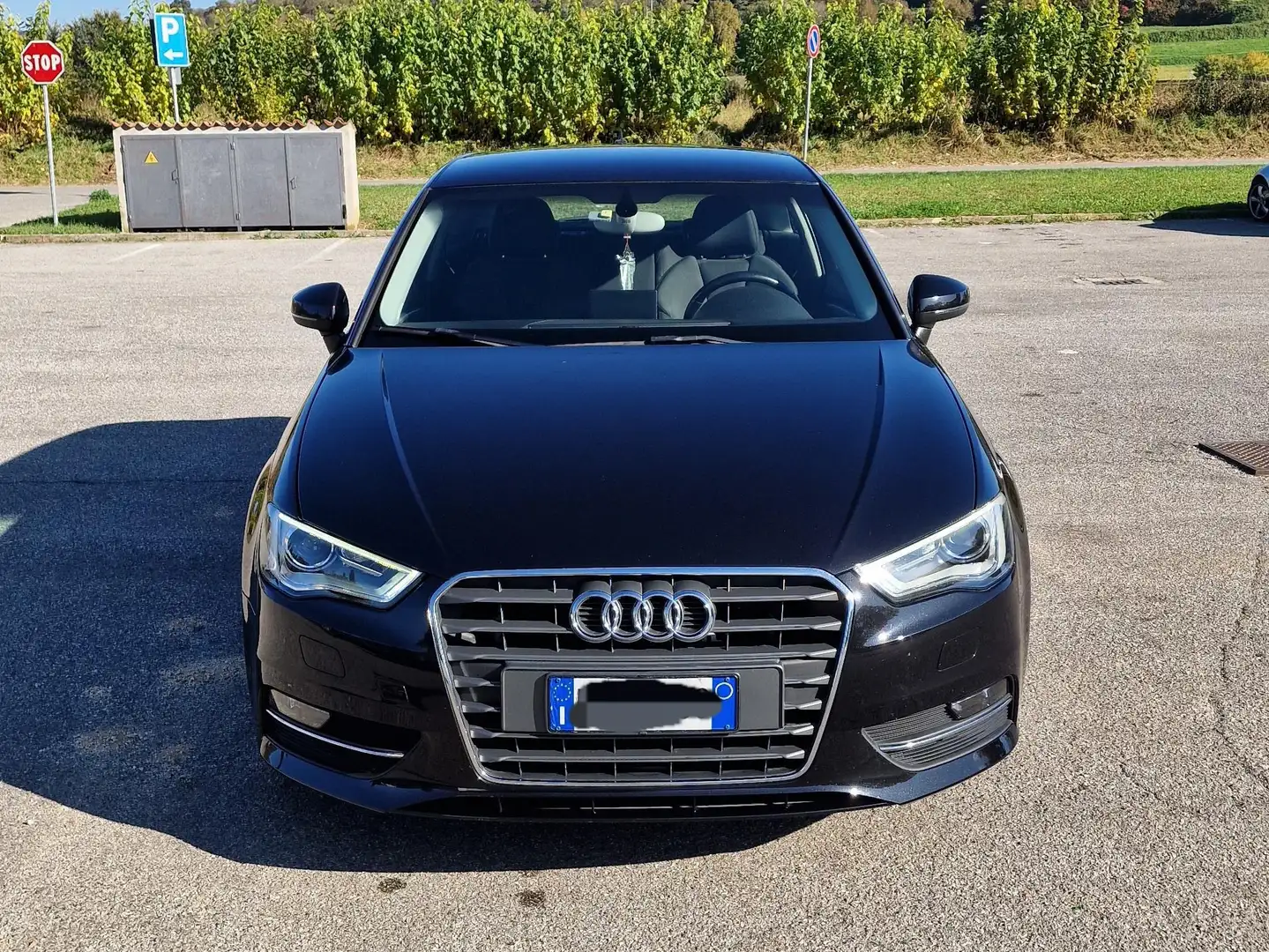 Audi A3 A3 III 2013 8v 1.6 tdi Ambition Nero - 1