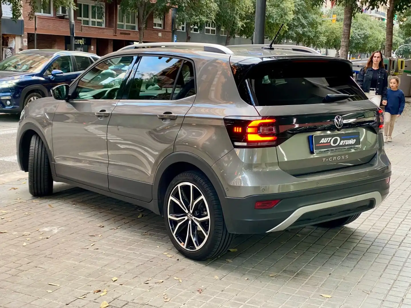 Volkswagen T-Cross 1.0 TSI Sport DSG7 81kW Gris - 2