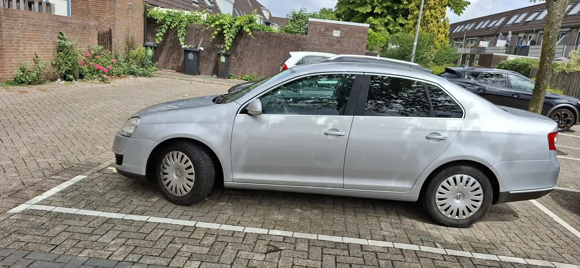 Volkswagen Jetta 1.6 Comfortline - 1