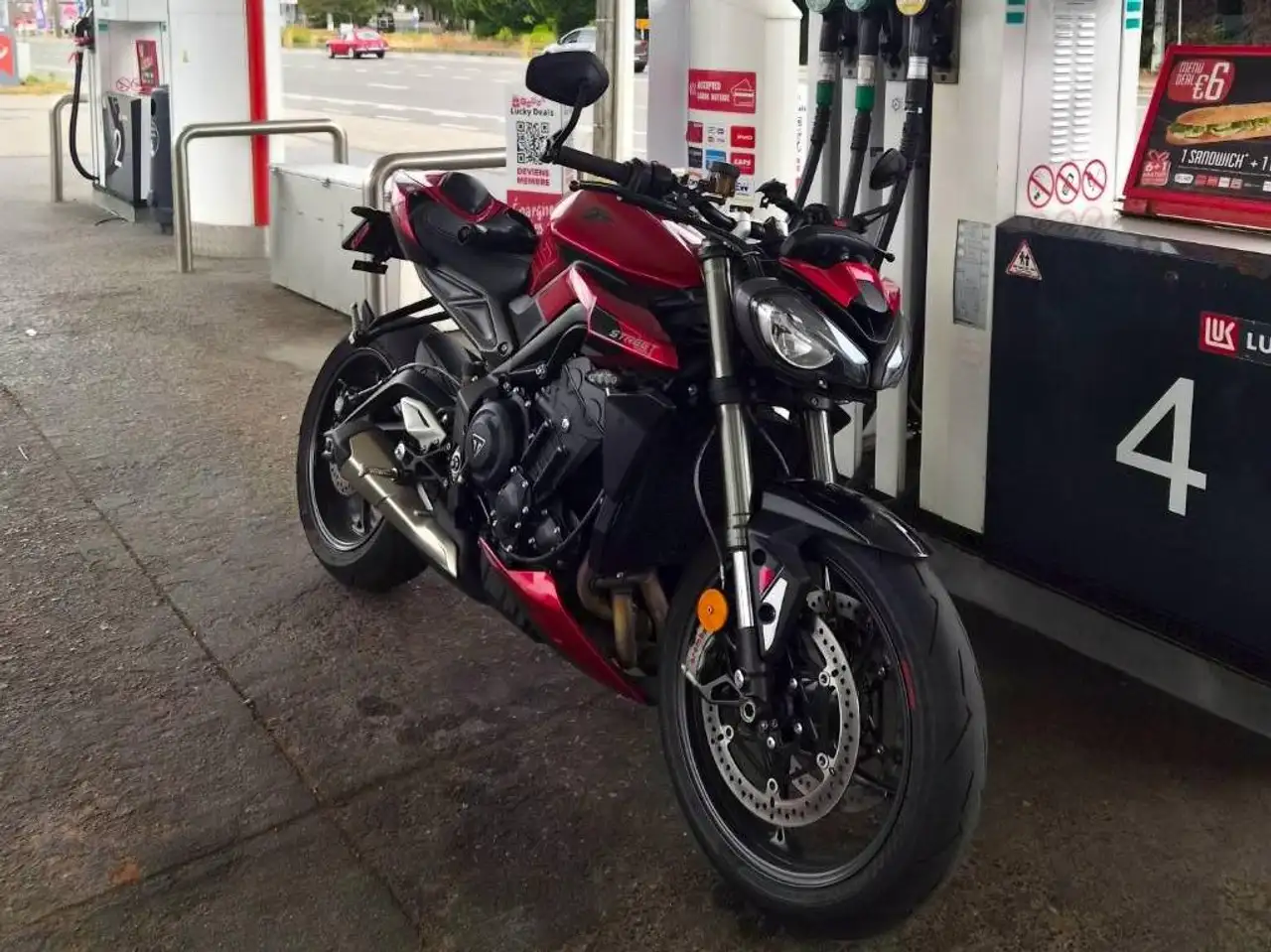 Triumph Street Triple RS