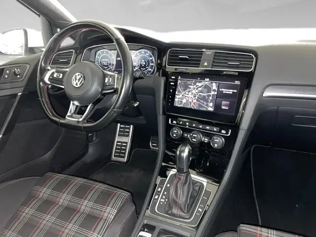 Volkswagen Golf view 7
