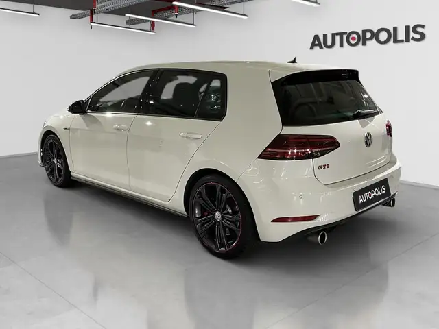 Volkswagen Golf view 13