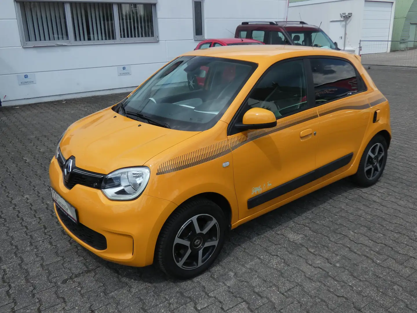 Renault Twingo Limited *KLIMA*ALU*SITZHEIZUNG*PDC*SHZ* Gelb - 2