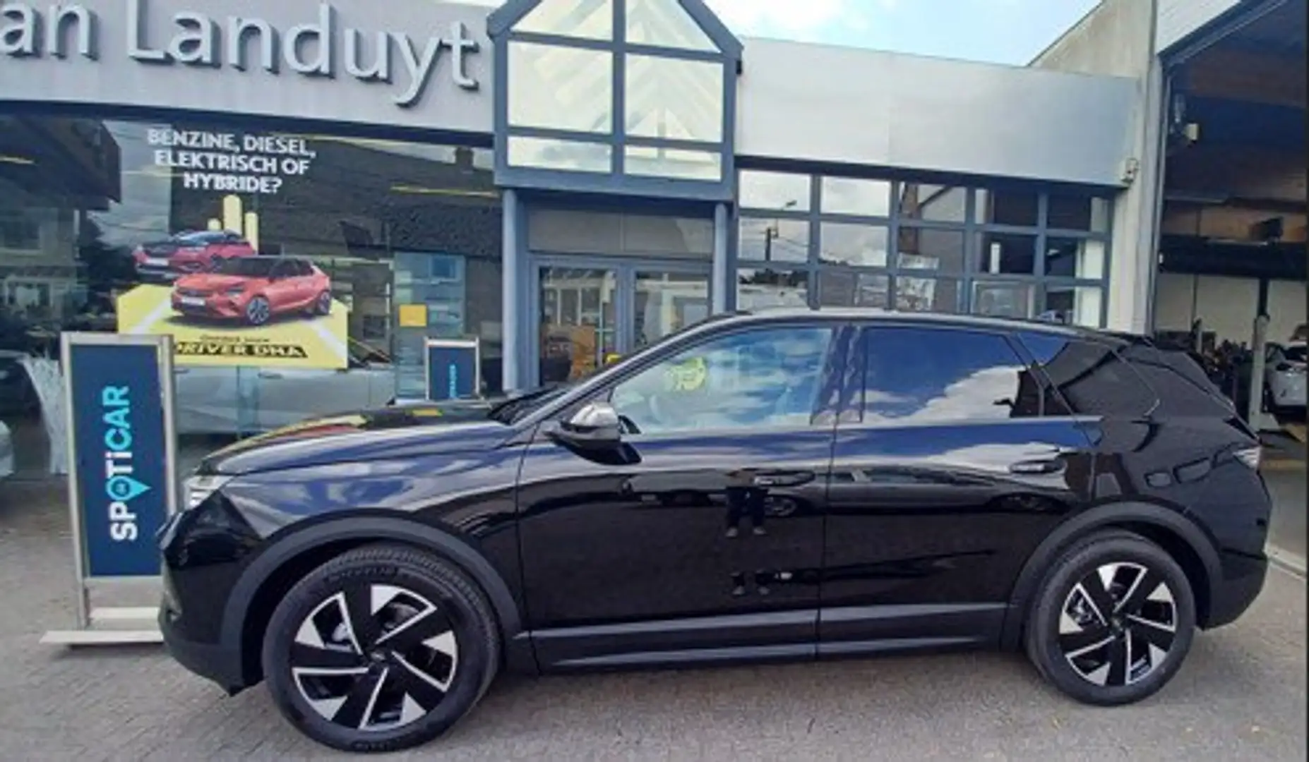 Opel Grandland Opel Grandland 1.2 Turbo Hybrid Noir - 1