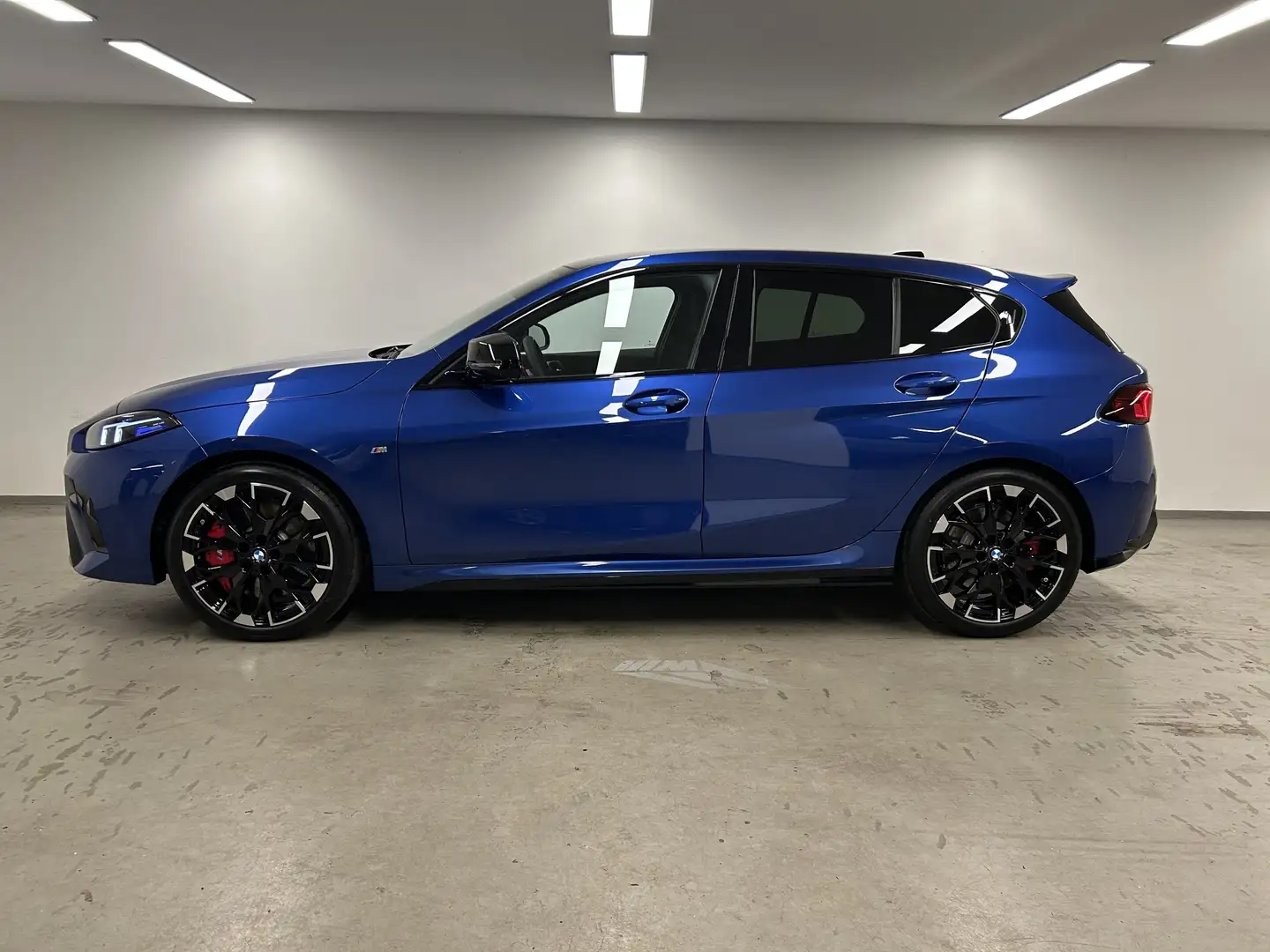 BMW 135 M135 xDrive M Sportpaket Pro PA. Plus Harman/Kardo Blau - 2
