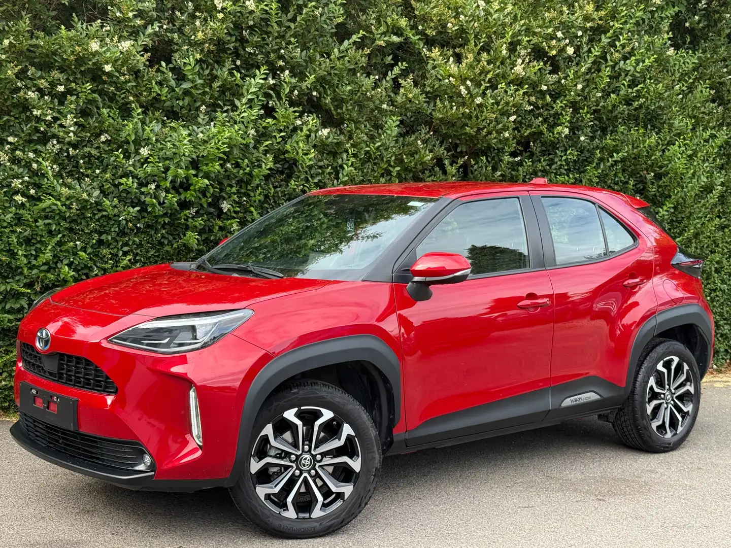 Toyota Yaris Cross Yaris Cross Hybrid 1.5i+NAVI+CAMERA+GARANTIE 2034 Rouge - 1