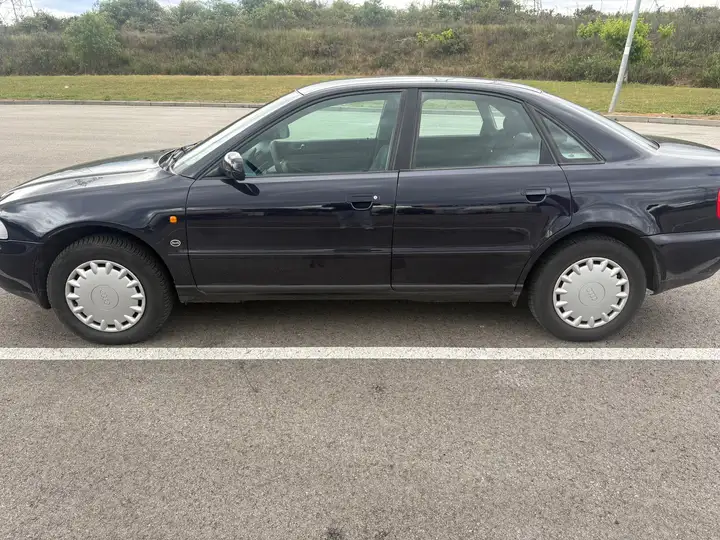 Audi A4 1996, foto 3