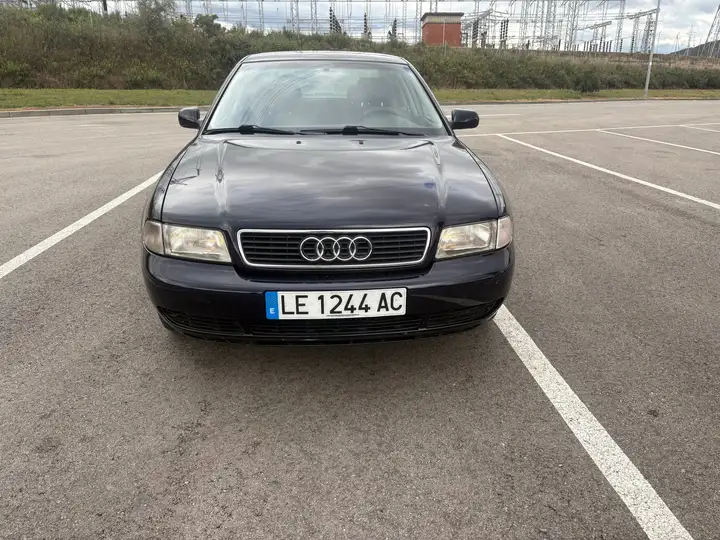 Audi A4 1996, foto 5