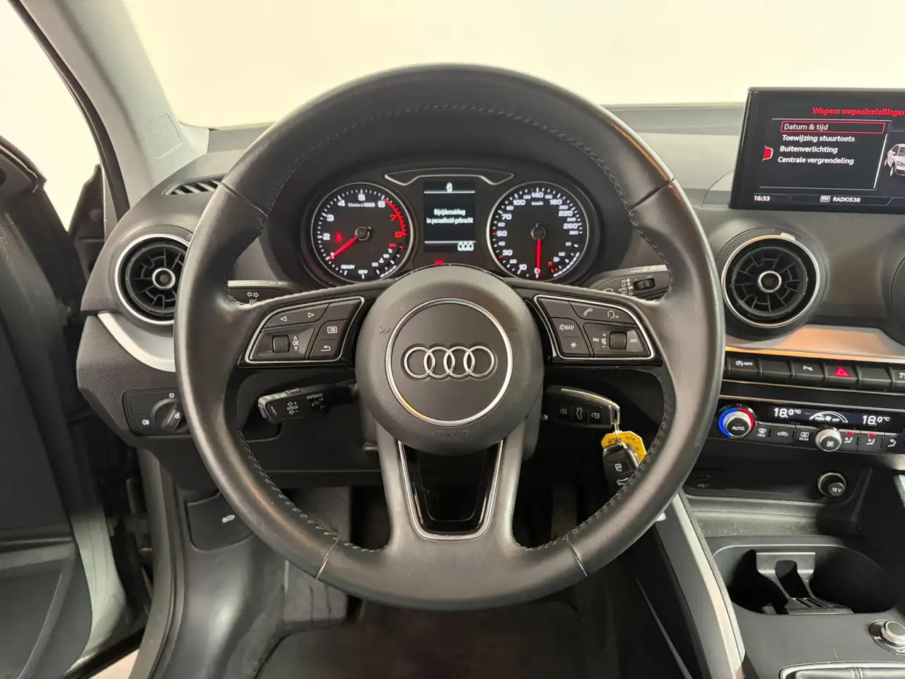 Audi Q2 30 TFSI S Edition, миниатюра 12