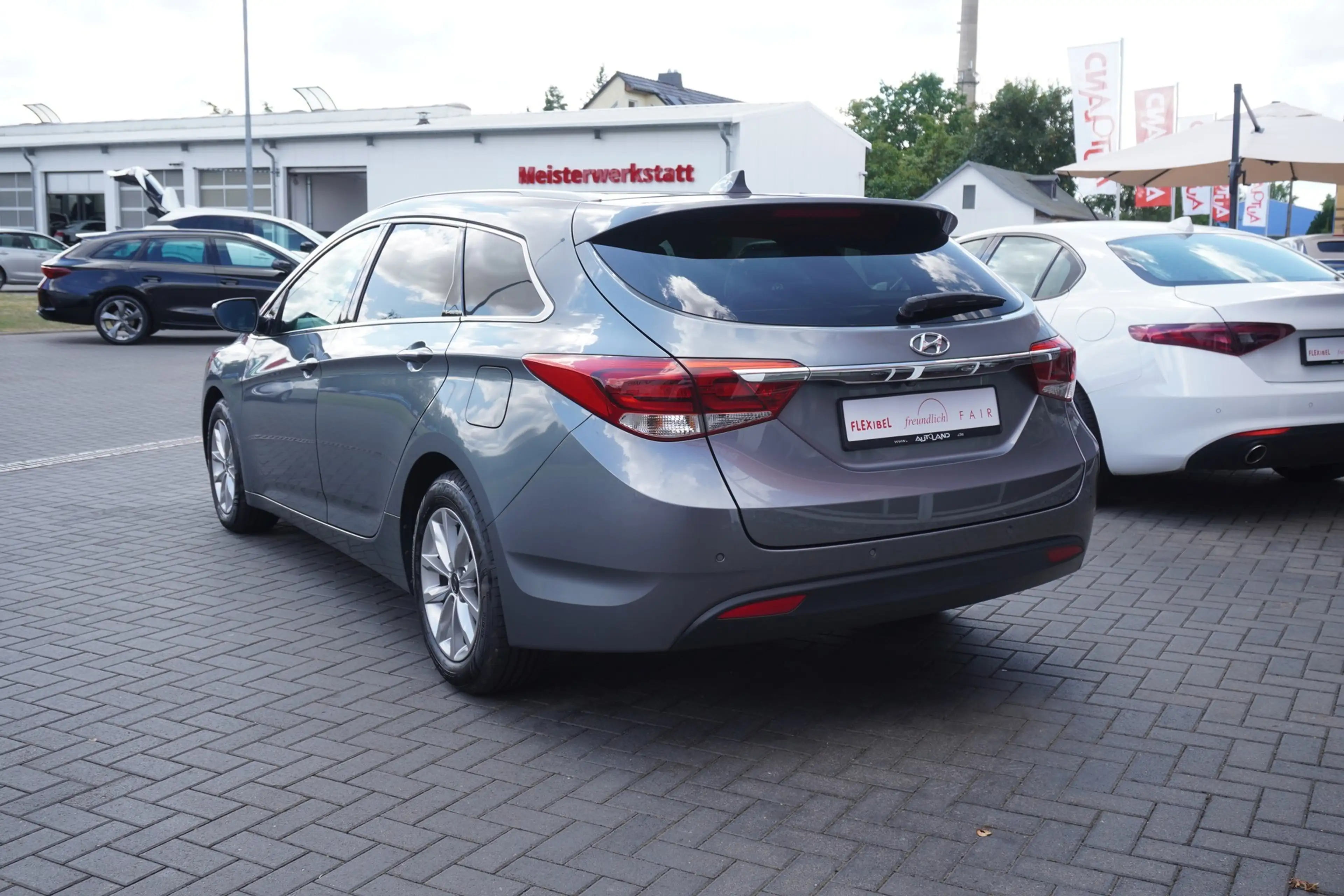 Hyundai i40 1.6 GDI Trend Blue Klimaaut. Navi Kamera — photo 6