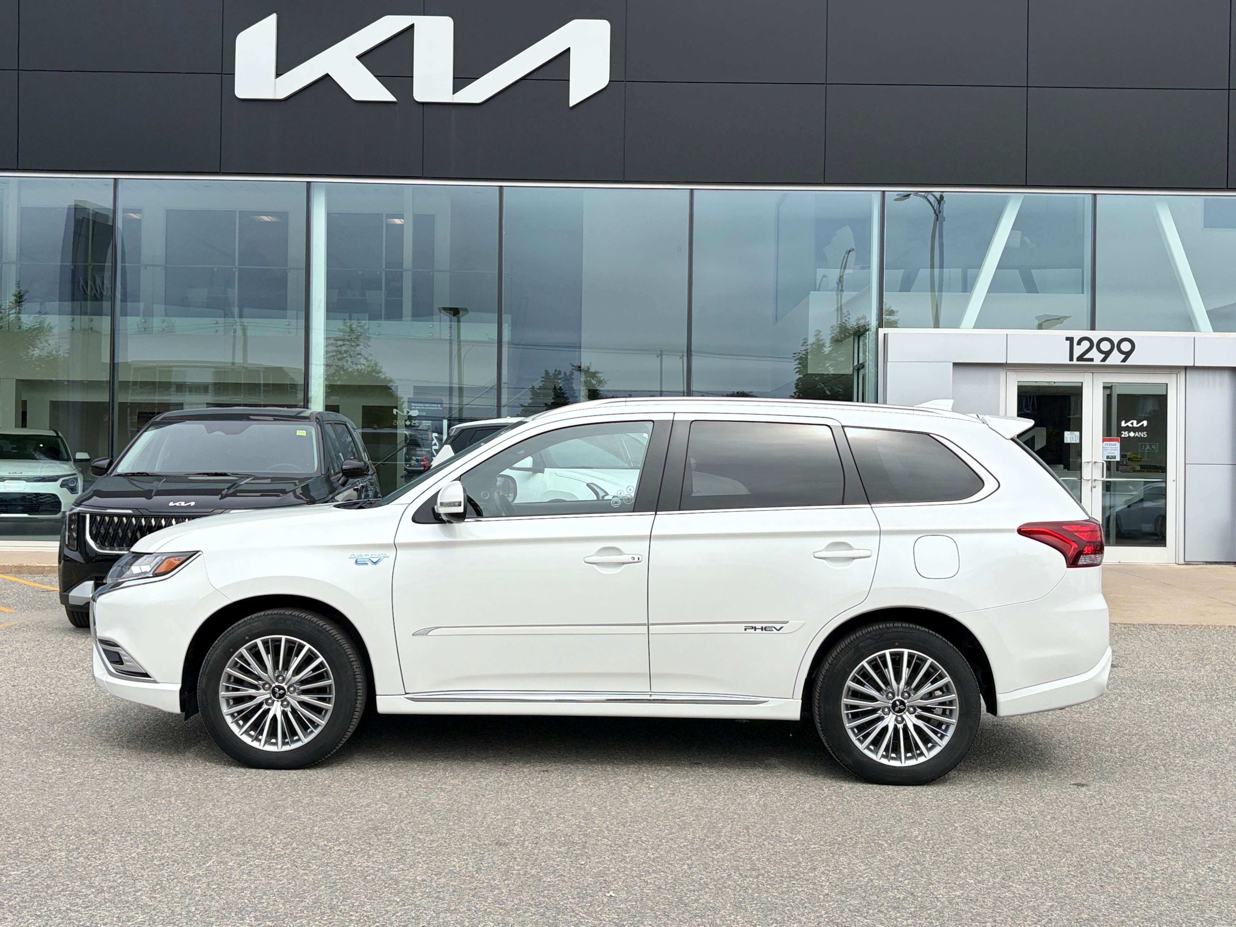 2022 Mitsubishi Outlander GT PHEV — снимка 1