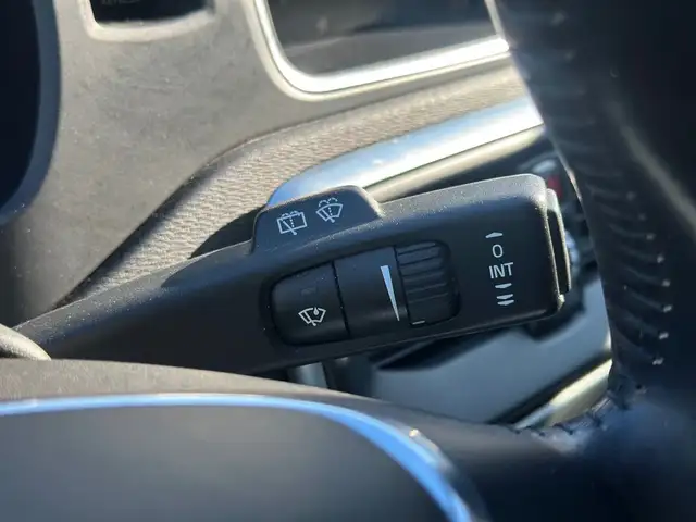 Volvo V40 view 18
