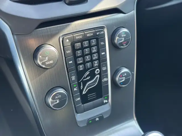 Volvo V40 view 24