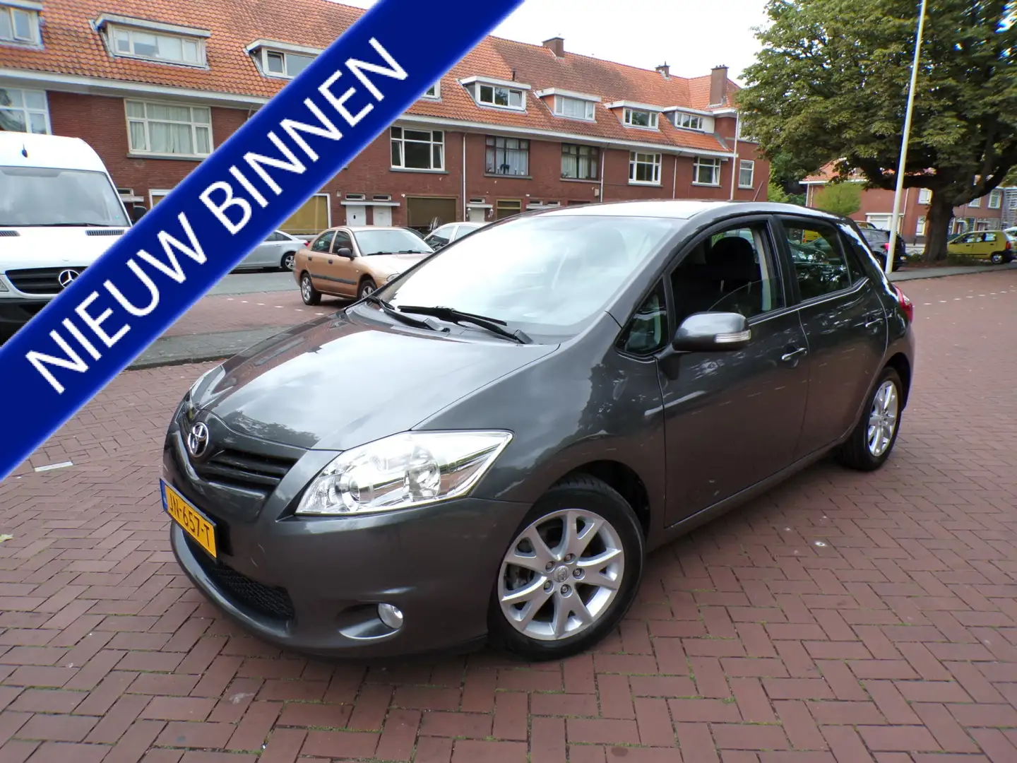 Toyota Auris 1.3 Aspiration navigatie telefoon camera 1e eigena Grijs - 1