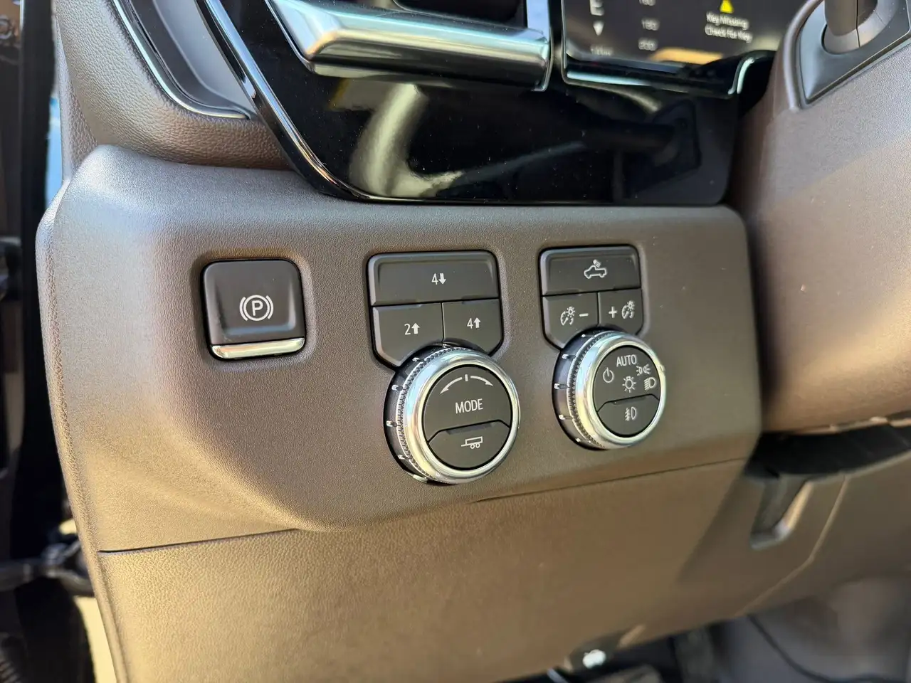 GMC Sierra 2500HD снимка GMC Sierra 2500HD