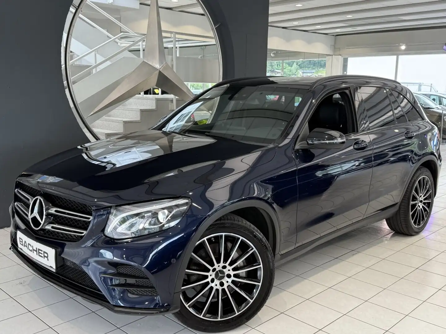 Mercedes-Benz GLC 250 d 4MATIC AMG LINE Panoramadach,20 Zoll Blau - 2