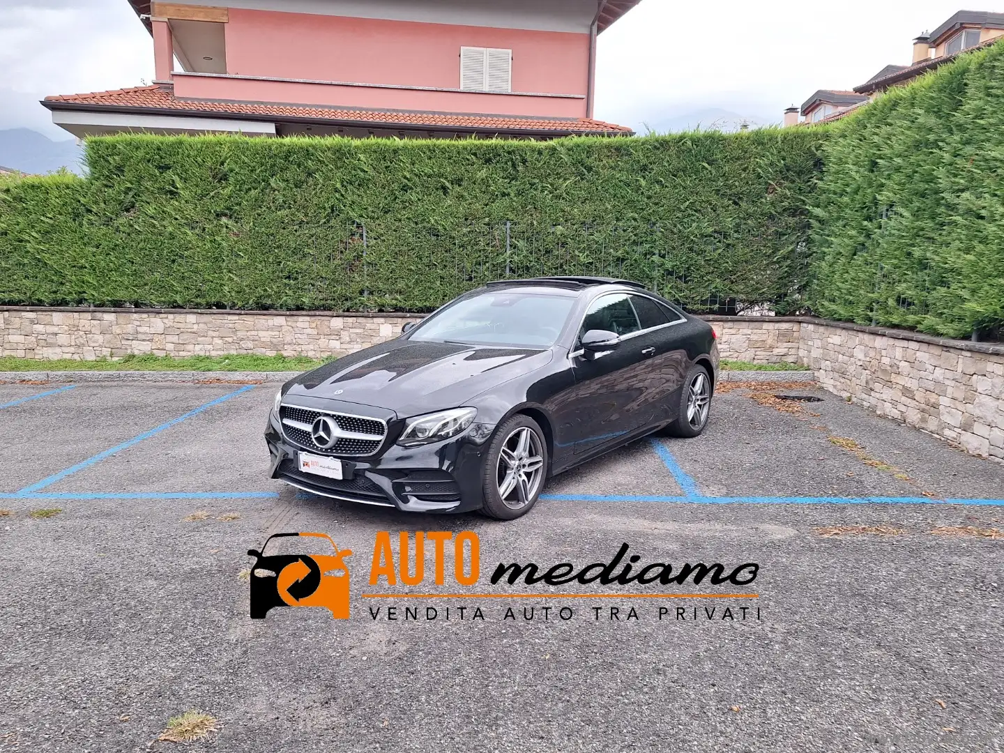 Mercedes-Benz E 220 E 220 d 4Matic AMG Premium TETTO CAMERA 360 MEMORI Nero - 1