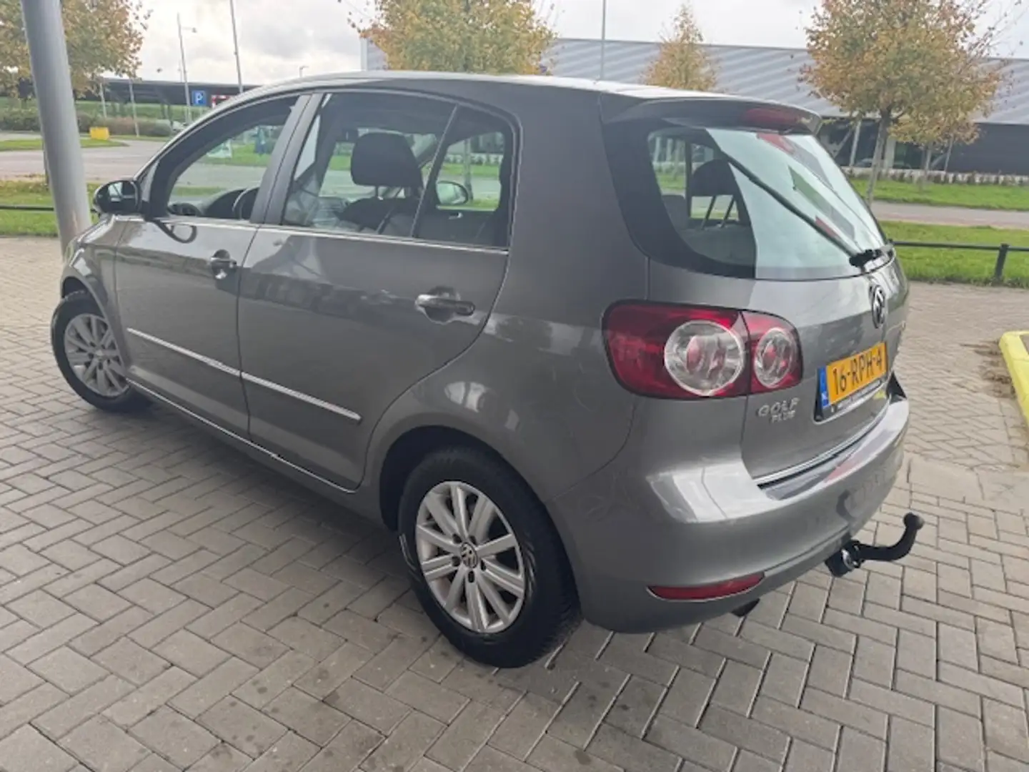 Volkswagen Golf Plus 1.2 TSI COMFORTLINE BLUEMOTION Gris - 2